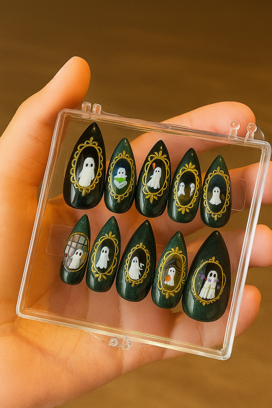 Haunted Portrait Cat-eye